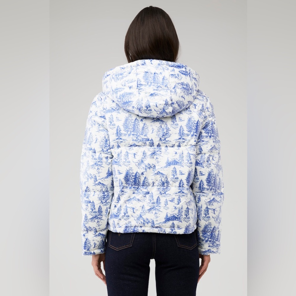 Beach riot - new w tags - puffer coat - Picture 2 of 5